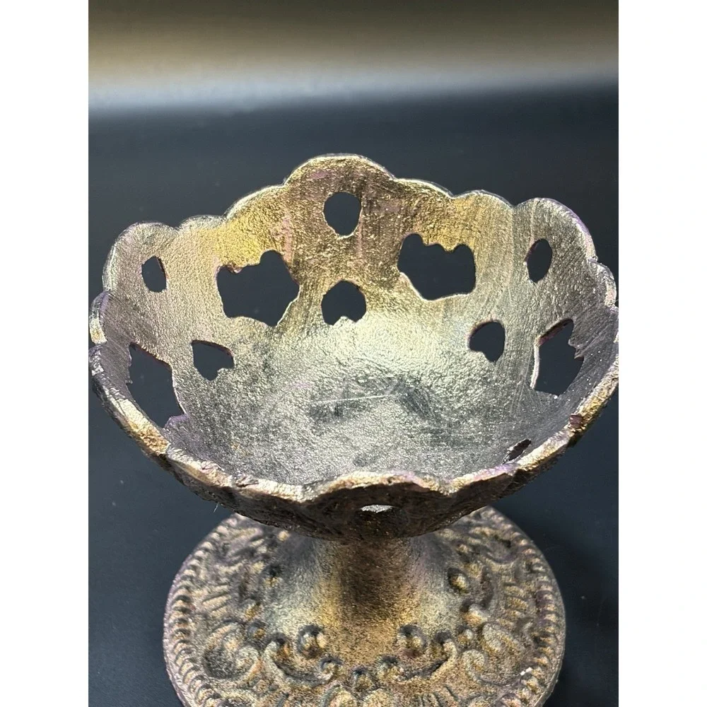 Metal Cast‎ Iron Candle Trinket holder/ Ornate Pedestal Dish Patina Finish
